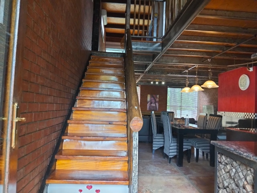 4 Bedroom Property for Sale in Pellissier Free State